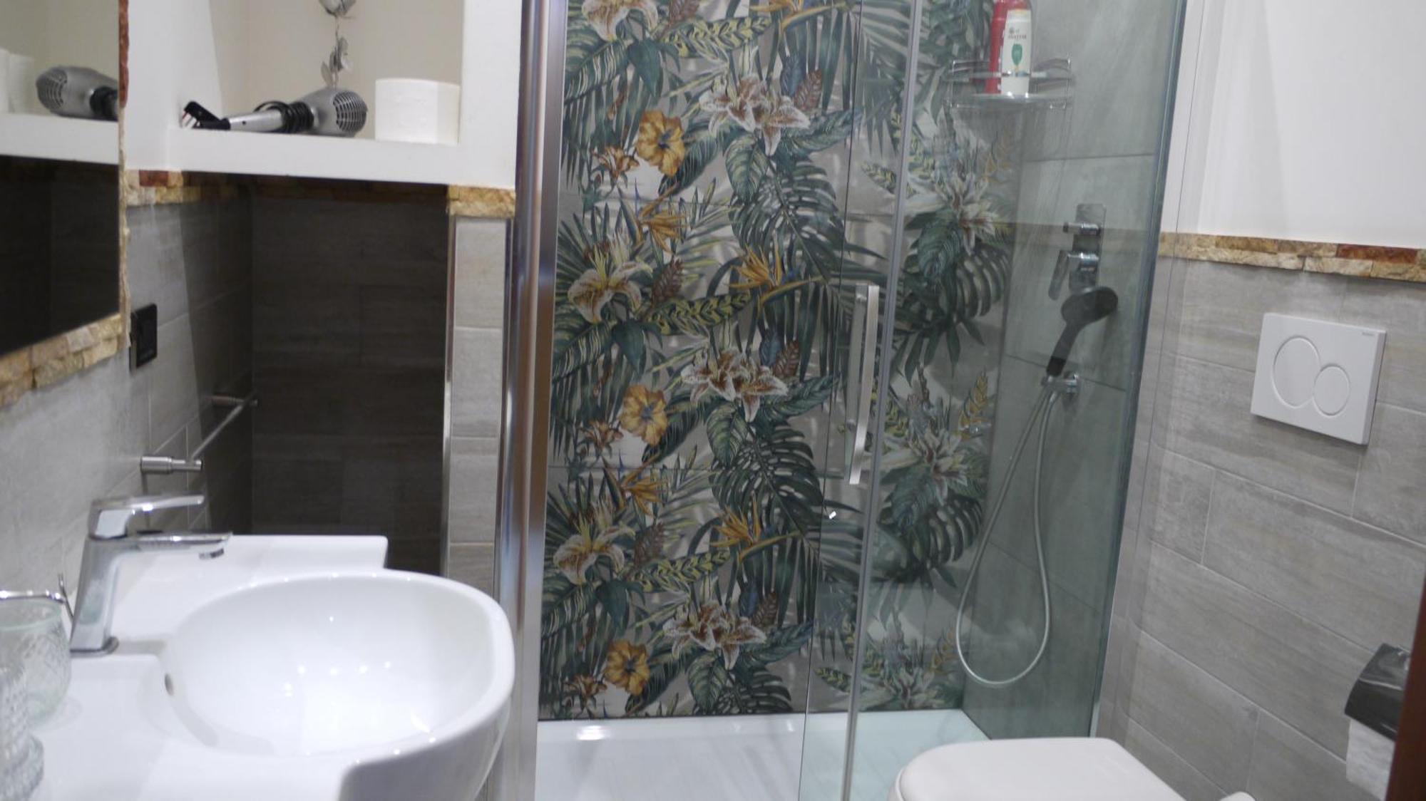 Appartement Charming With 3 Bedrooms Rome